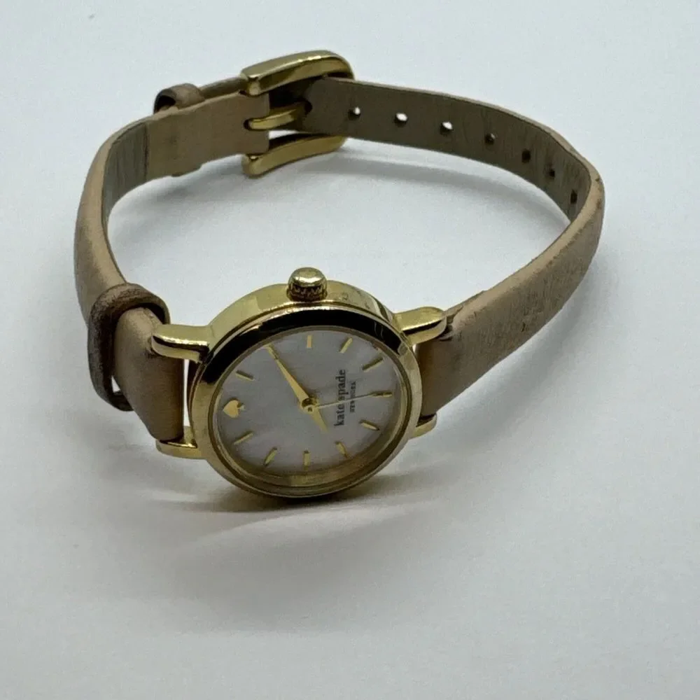 Kate Spade New York 0372 Women's Beige Leather Analog Dial Quartz Watch JNA292
